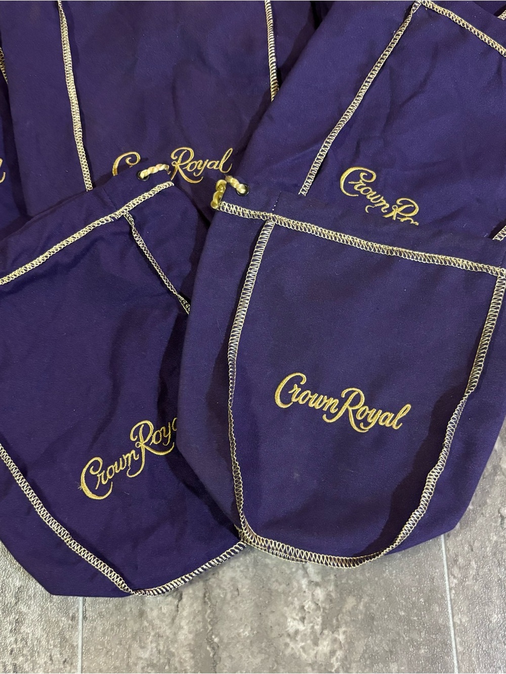 Lot 14 Crown Royal Purple Drawstring Whisky Bags 750ml Gold Logo Craft Gift - Picture 2 of 7